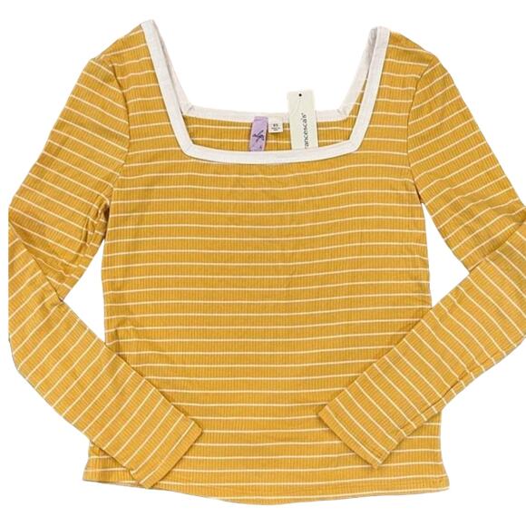 NWT Francesca's Gold and Cream Striped Ribbed Long Sleeve Shirt - SIZE XS - Picture 1 of 7